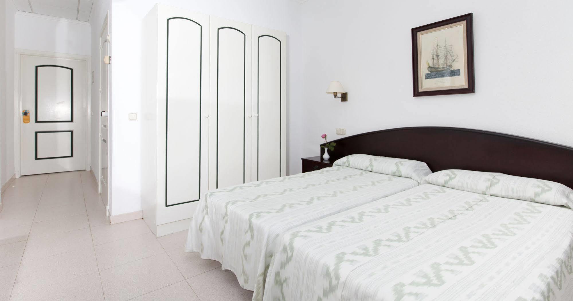 Son Bou Apartments Экстерьер фото